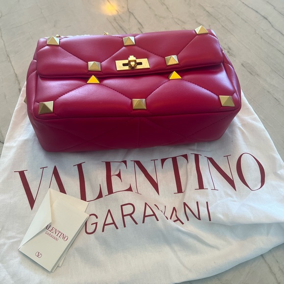 Valentino Roman Stud Large Quilted Bag - Picture 5 of 7